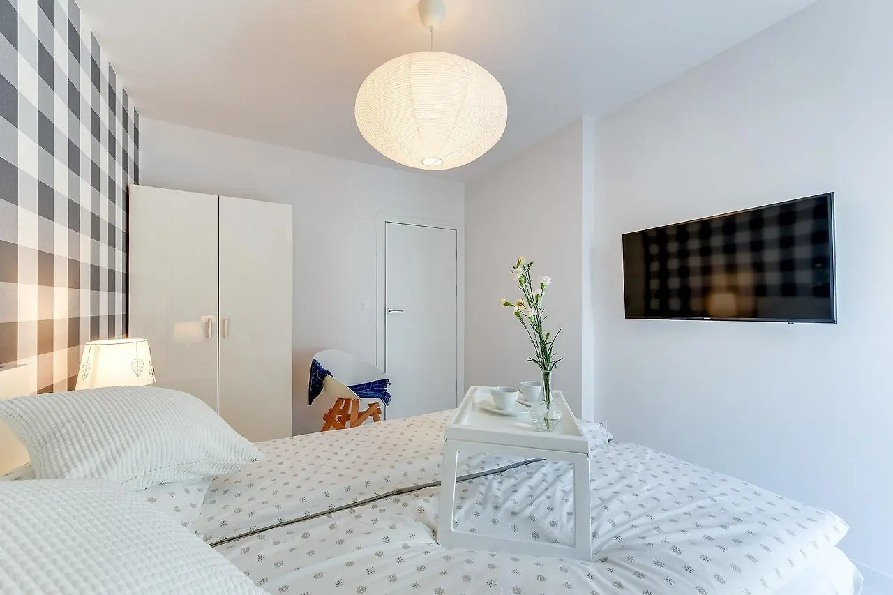 NORDBYHUS Apartamenty Chmielna Park Danzig Apartment